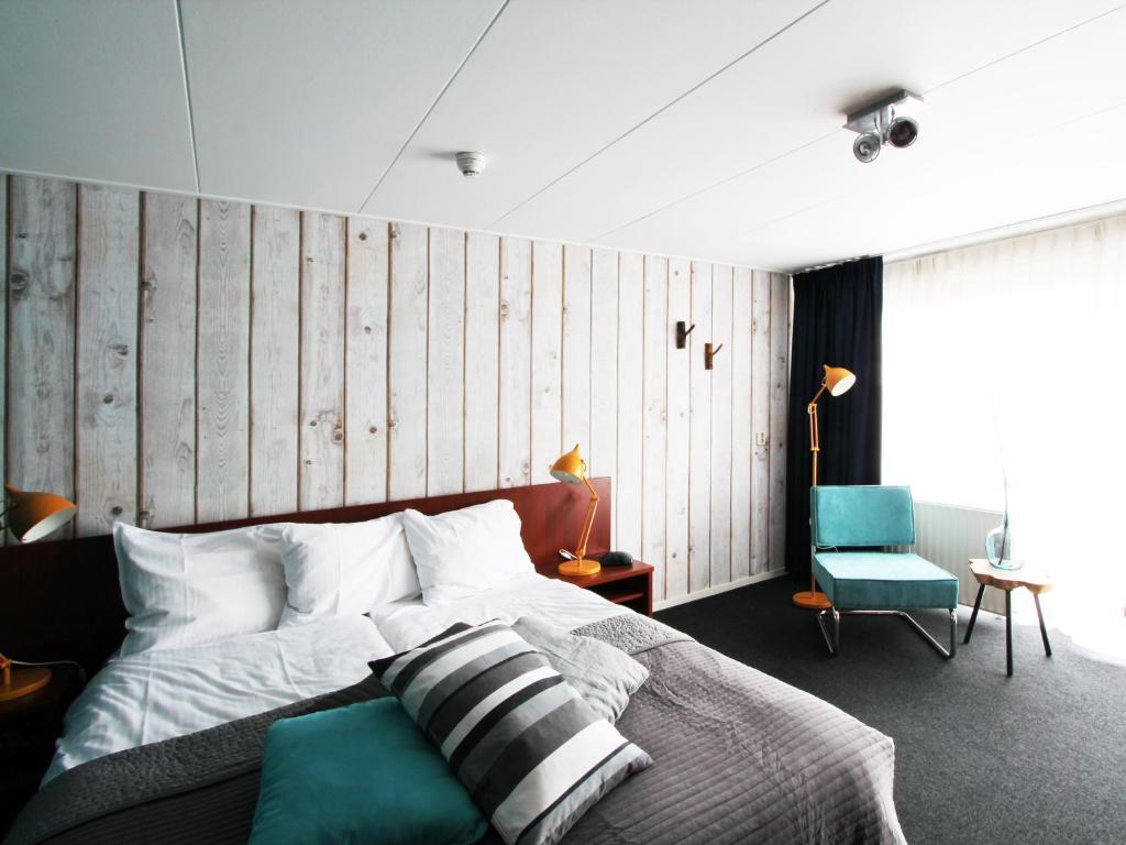 Grandcafe Hotel De Viersprong Schoorl Bagian luar foto