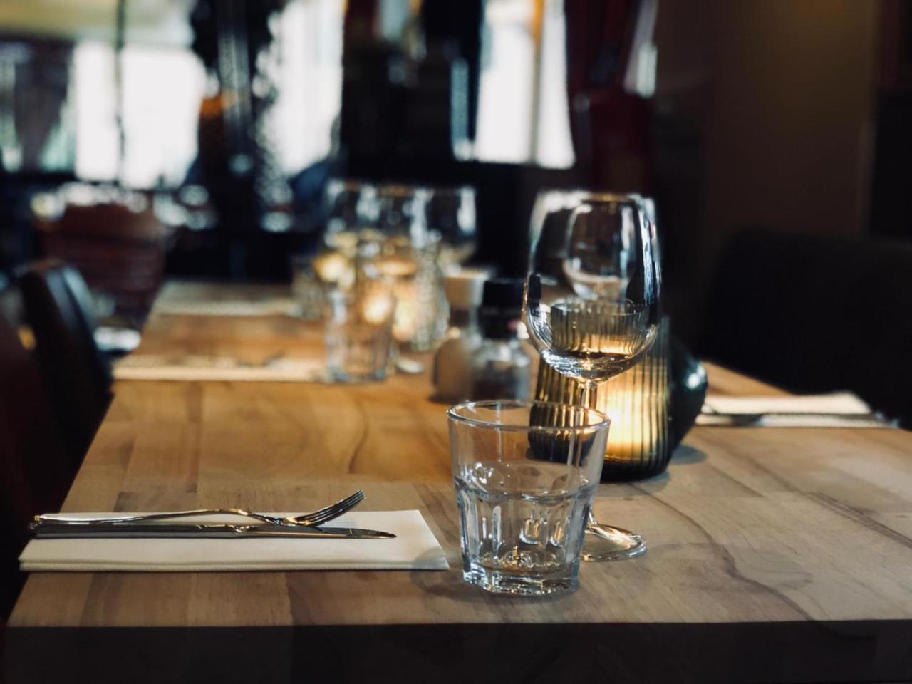 Grandcafe Hotel De Viersprong Schoorl Bagian luar foto