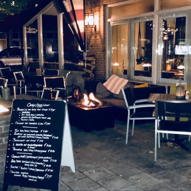 Grandcafe Hotel De Viersprong Schoorl Bagian luar foto
